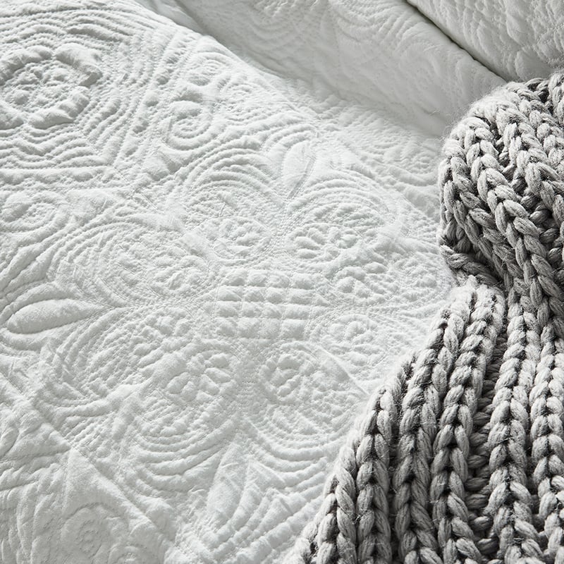 Mirage White Quilt Cover