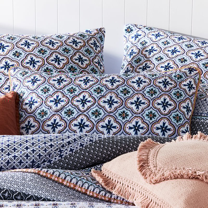 Robbie Bermuda Quilted Coverlet Set