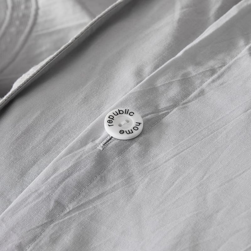 Amira Matelasse Silver Quilt Cover