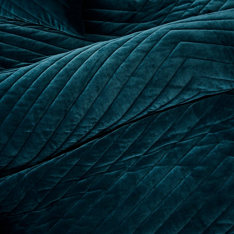 Rebecca Judd Loves Jardin Quilted Velvet Quilt Cover Teal