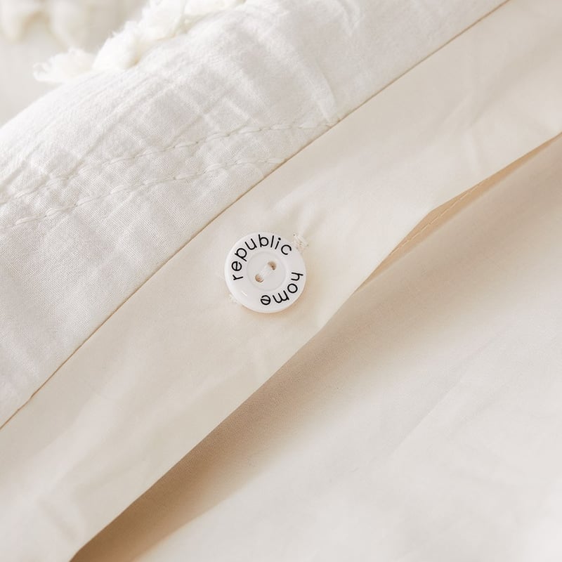 Rebecca Judd Loves Scarlett Off White Quilt Cover