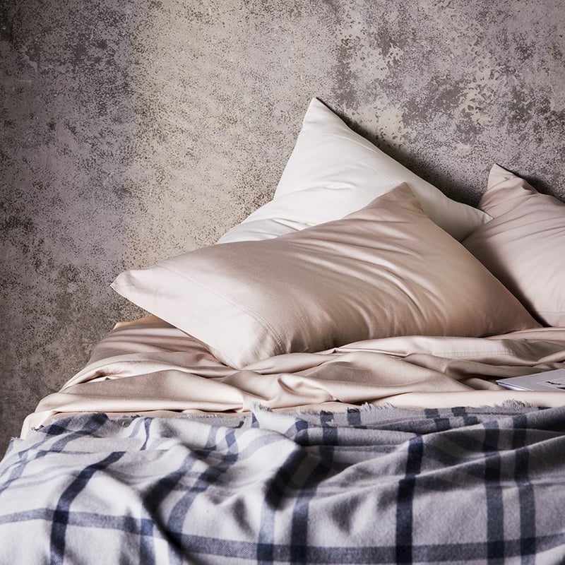 Organic Cotton Sateen Silver Cloud Sheet Set