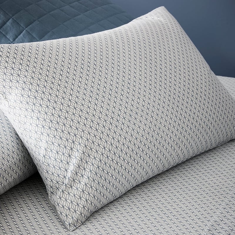 HR Geo Quilted Flannelette W18 King Blue Quilt Cover Set