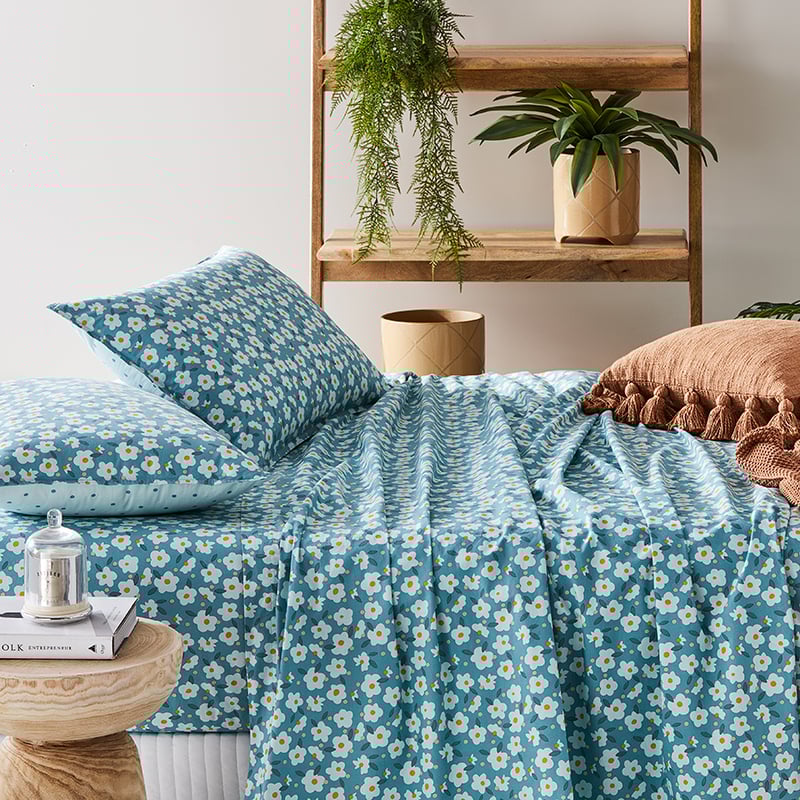 Stonewashed Printed Cotton Sage Daisy Sheet Separates