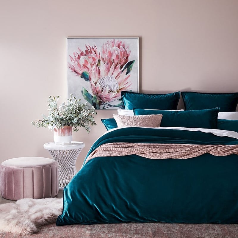 Bahama Rattan White Emmanuelle Round Side Table