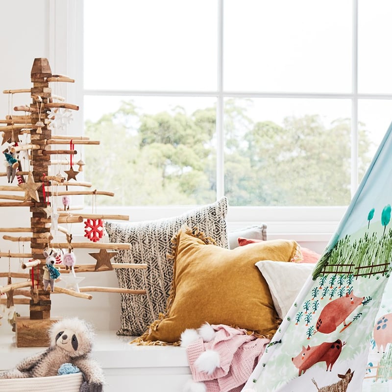 Hanging Timber Ornament Dia11cm Star Silver/White 