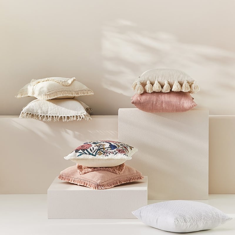 Madaya White Linen Cushion 
