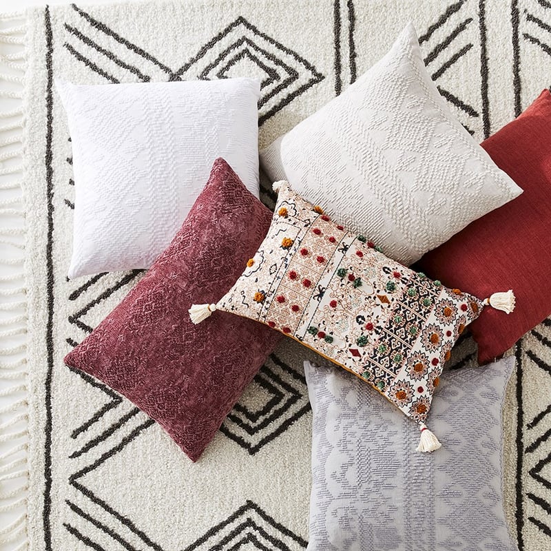 Madaya White Linen Cushion 