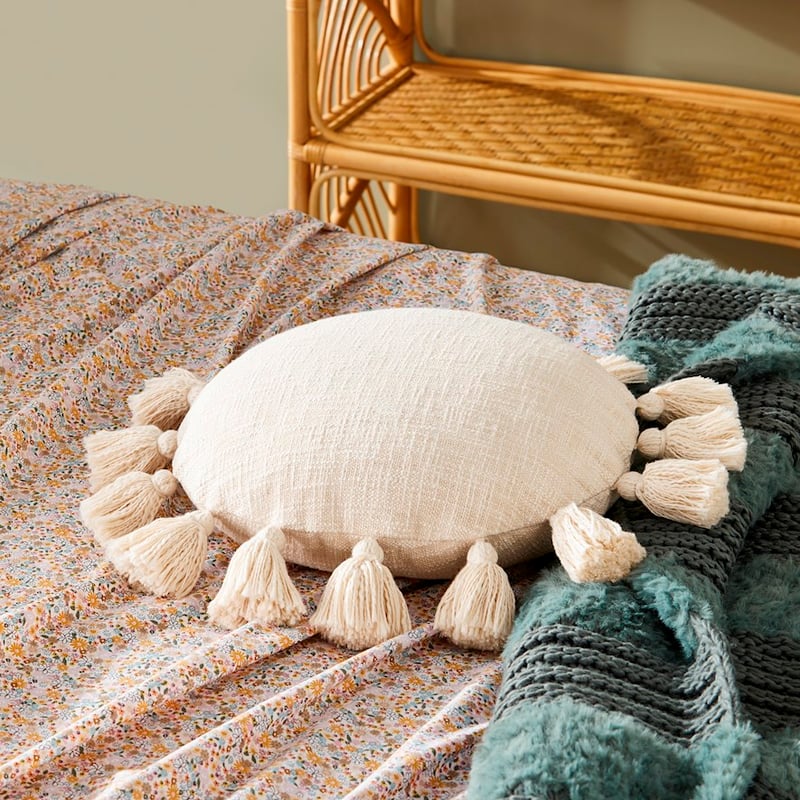 Aries Natural Round Cushion