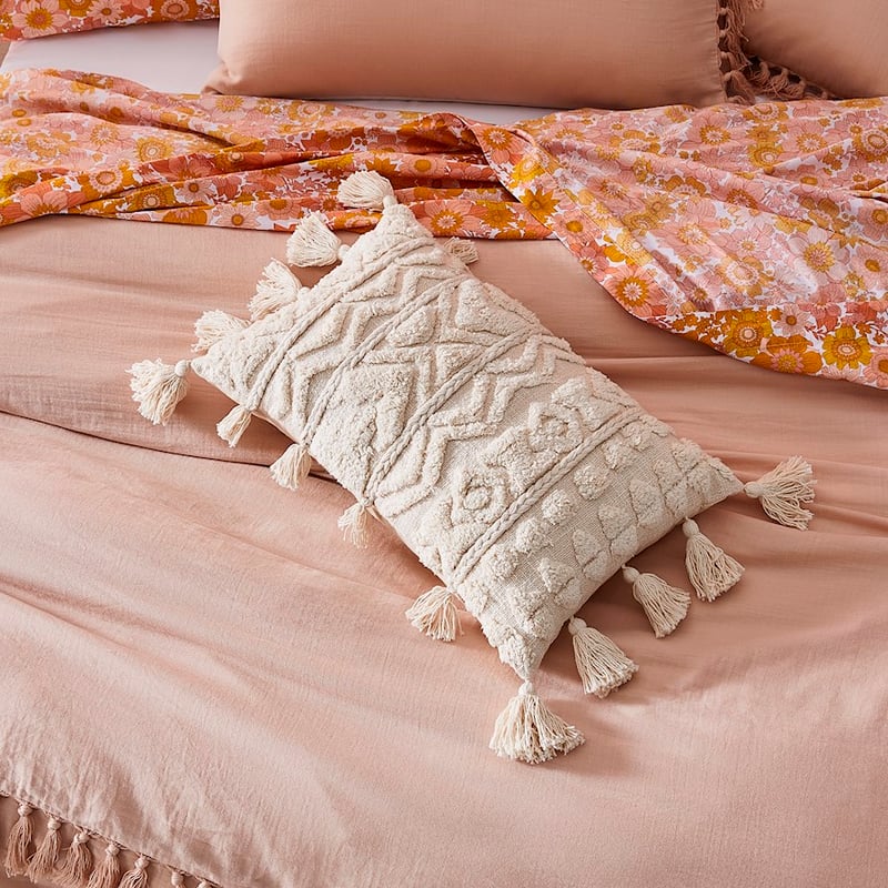 Cove Natural Tufted Cushion