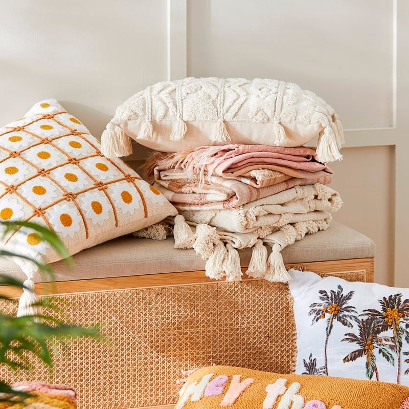 Daisy Natural Tufted Cushion 
