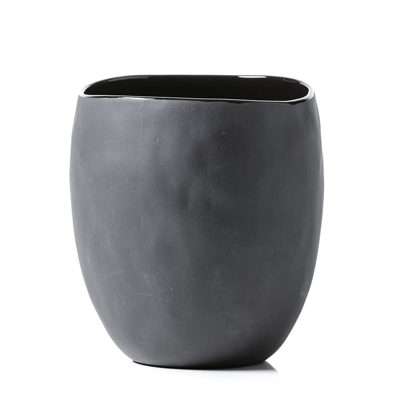 Black Basque Organic Vase