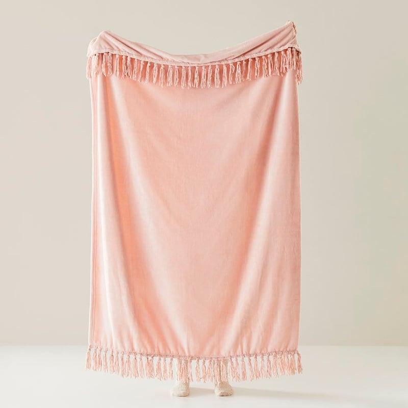 Aspen Fleece Blush Tassel Throw 