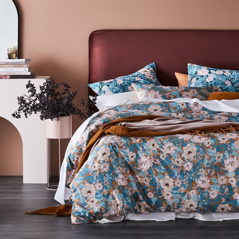 Santana Pink Plant Stand