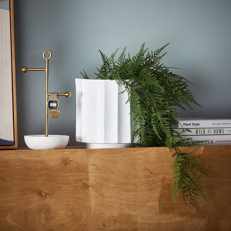 Wide Pleat White Pot