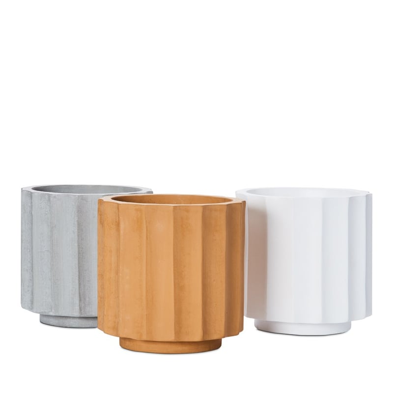 Wide Pleat White Pot