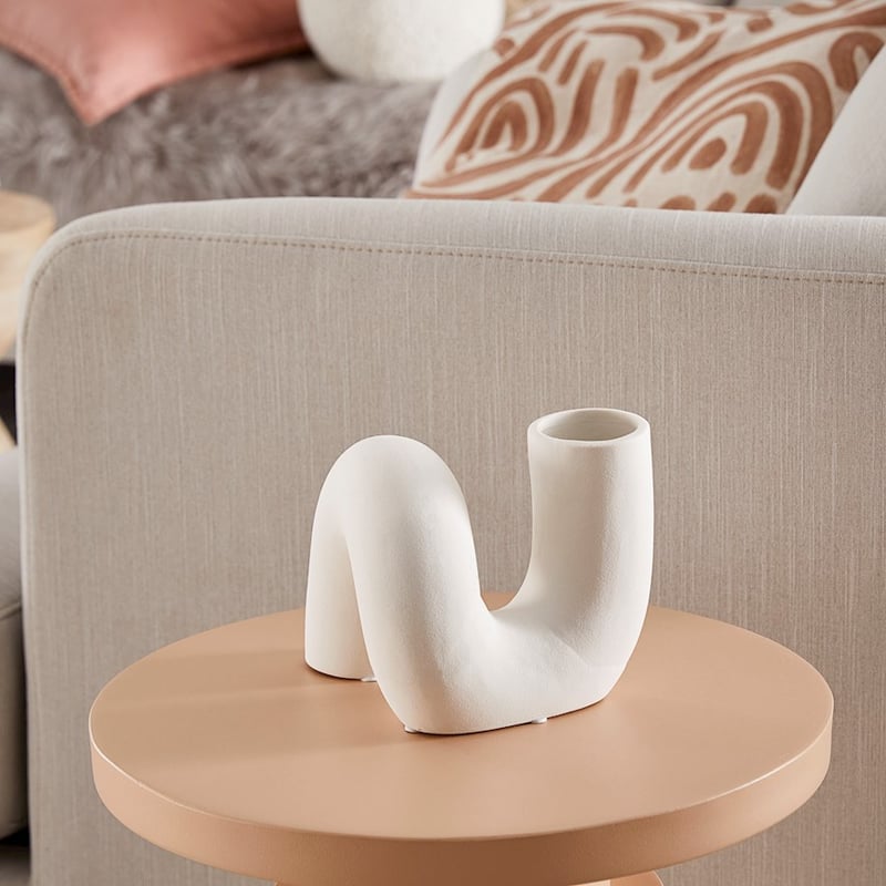 Pipe White Vase Twist Shape