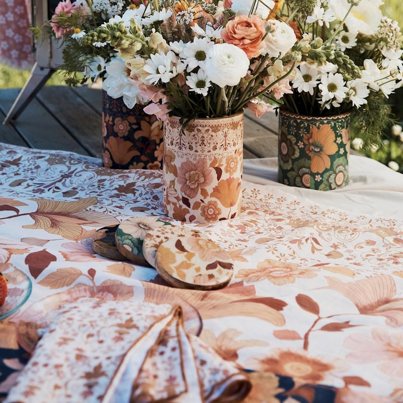 Wandering Folk Linen Table Napkins 2pk 