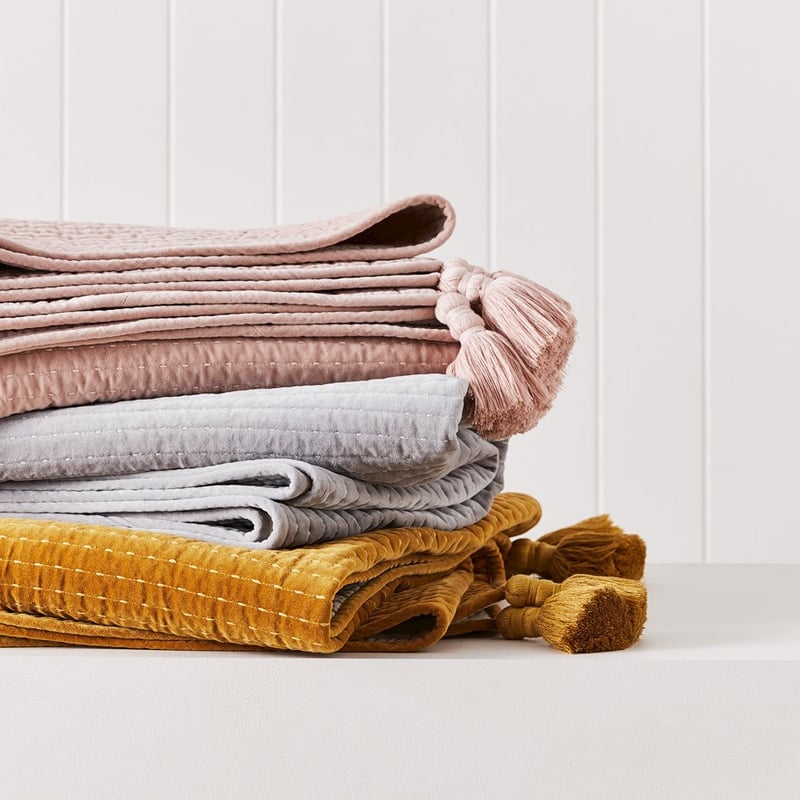 Colmar Blush Velvet Throw 