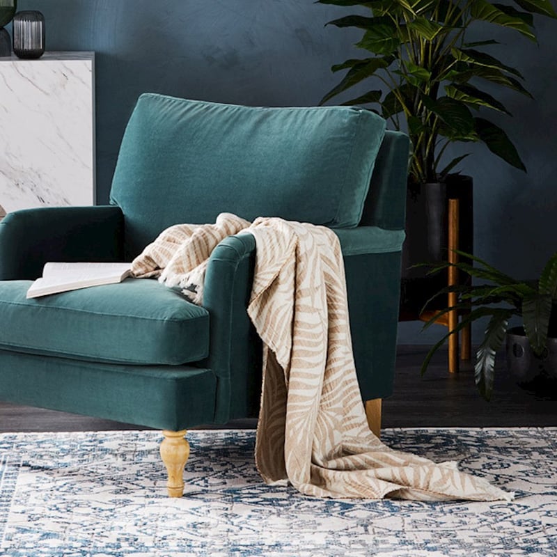 European Collection Lucia Rust Throw