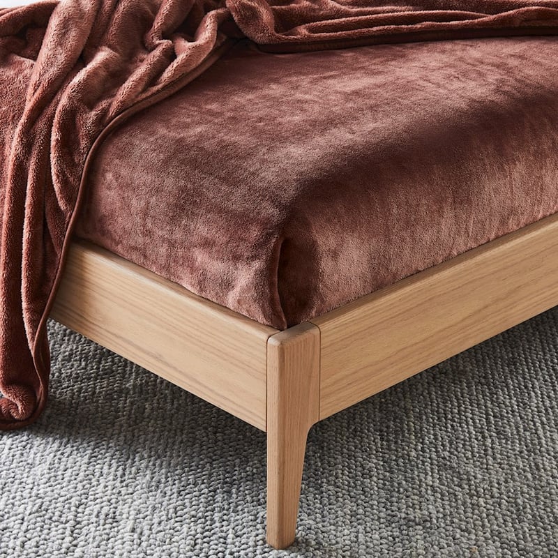 Ultrasoft Mahogany Blanket