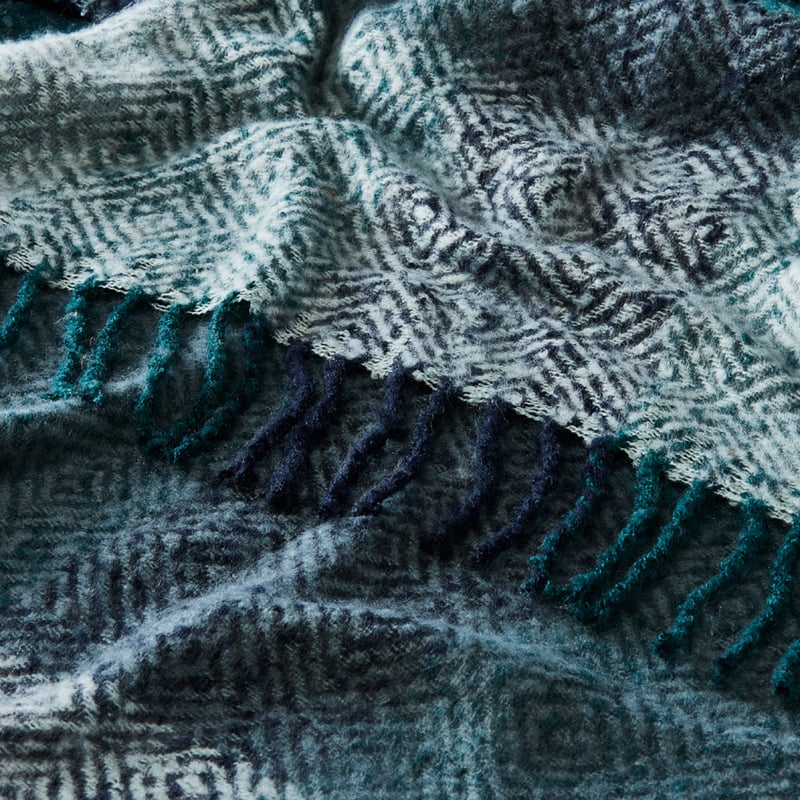 Cambridge Green & Navy Throw