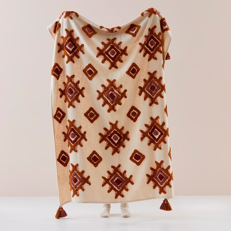 Gibson Tufted Bronze/Rose Throw