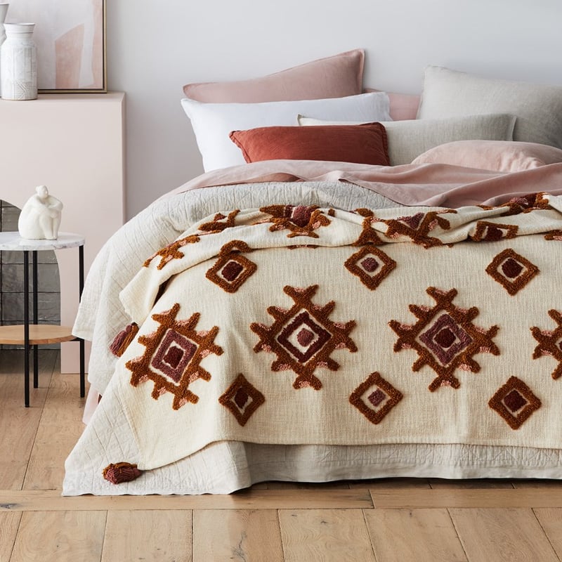 Gibson Tufted Bronze/Rose Throw