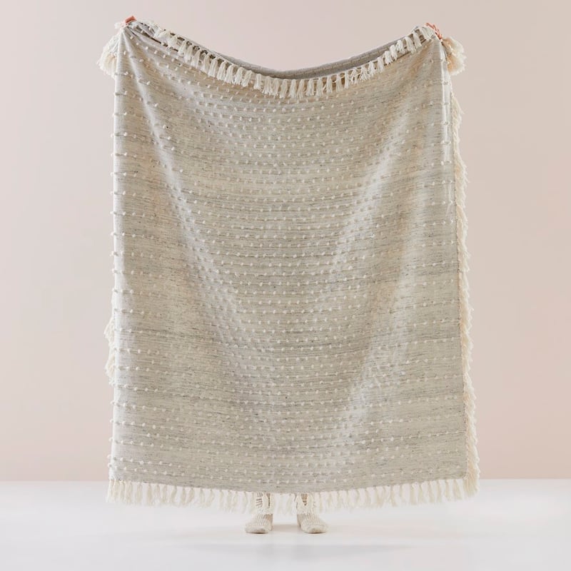 Finnegan Natural Throw