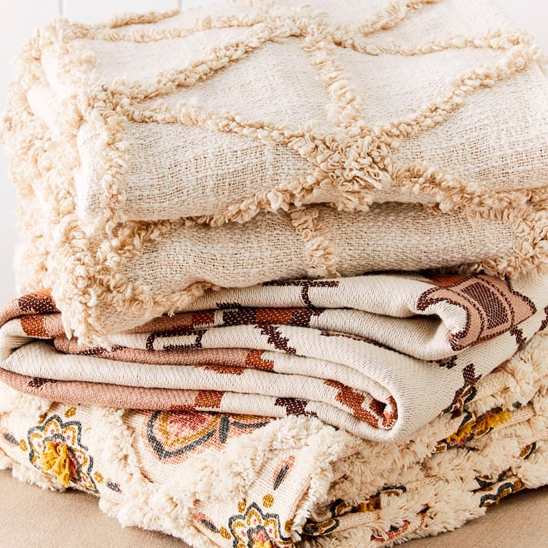 Makira Natural & Clay Throw 