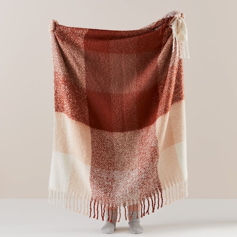Cambridge Pink and Rust Throw 