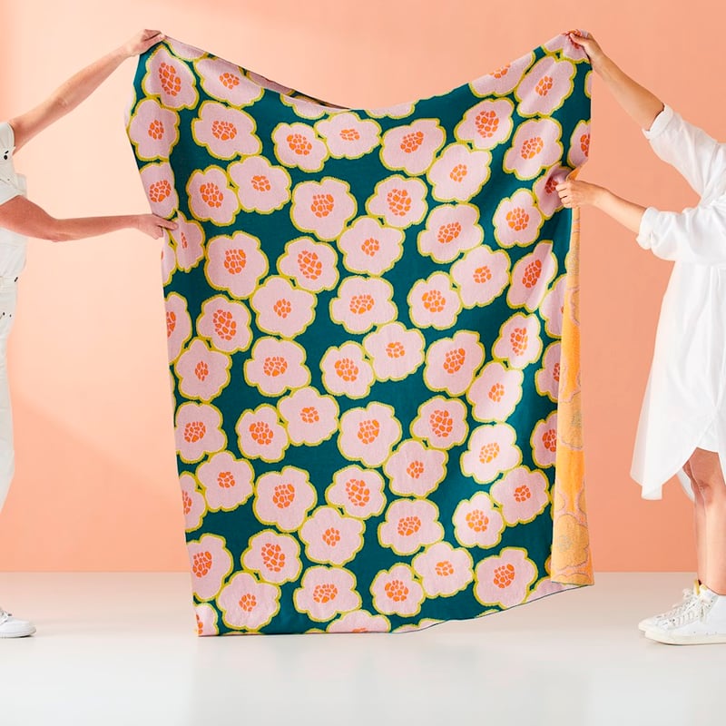 Togetherness Fiore Knitted Throw