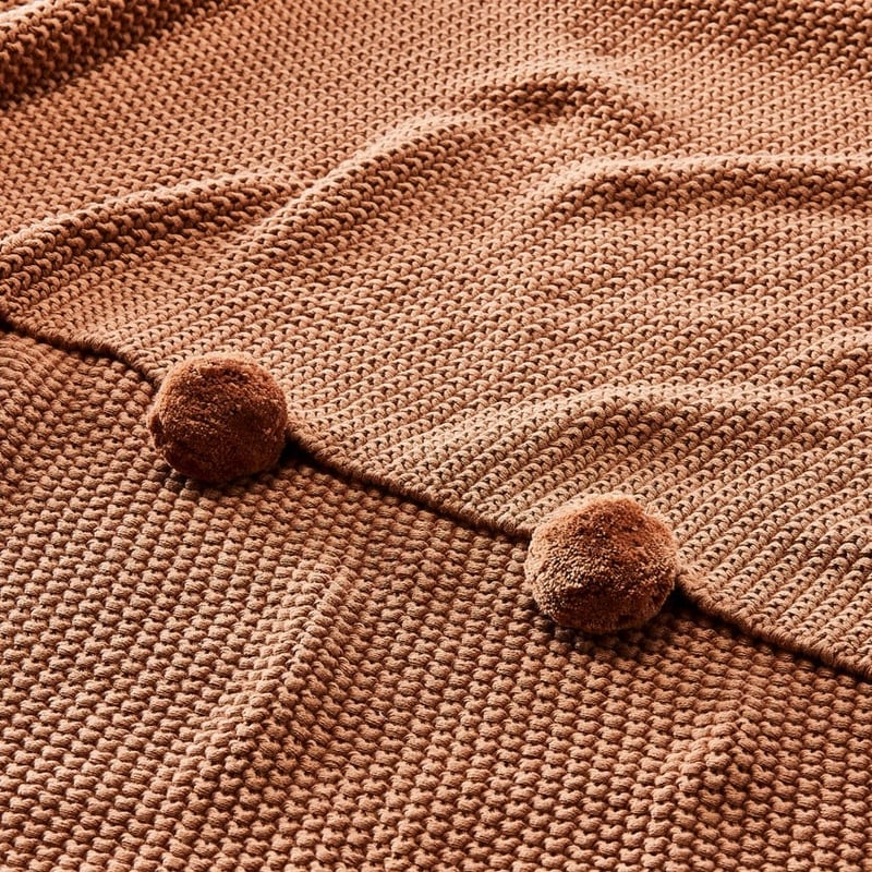 Pom Pom Caramel Throw