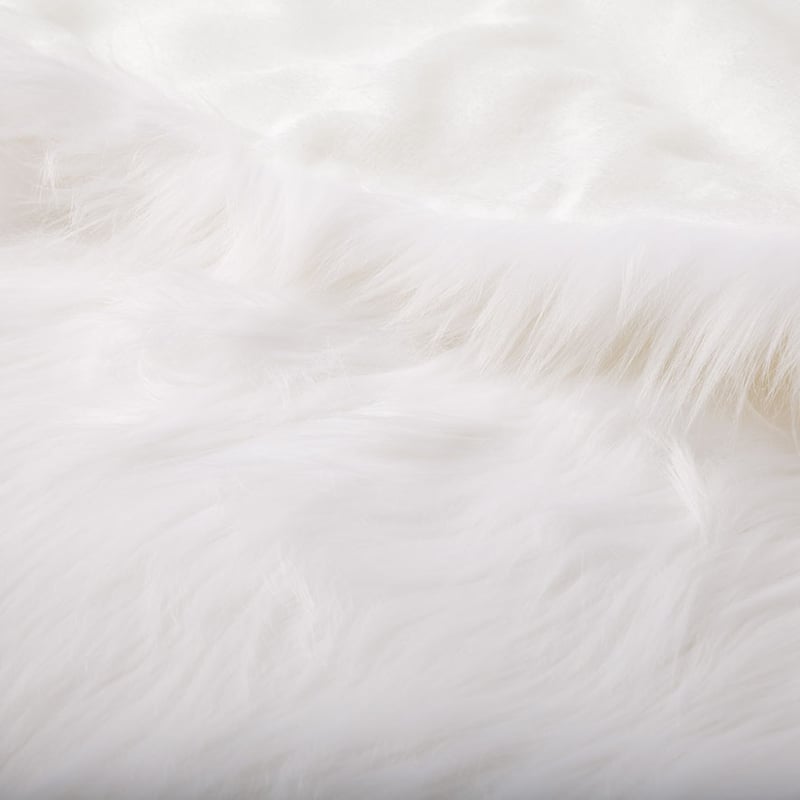 Alpine Fur Bright White Throw 