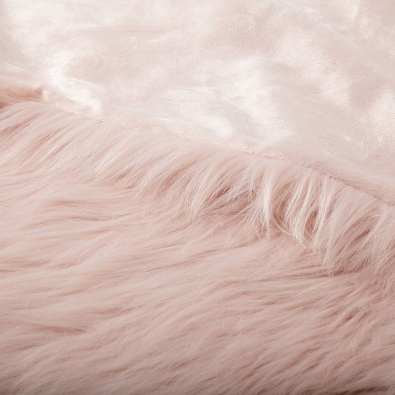 Alpine Fur Dusty Pink Throw 