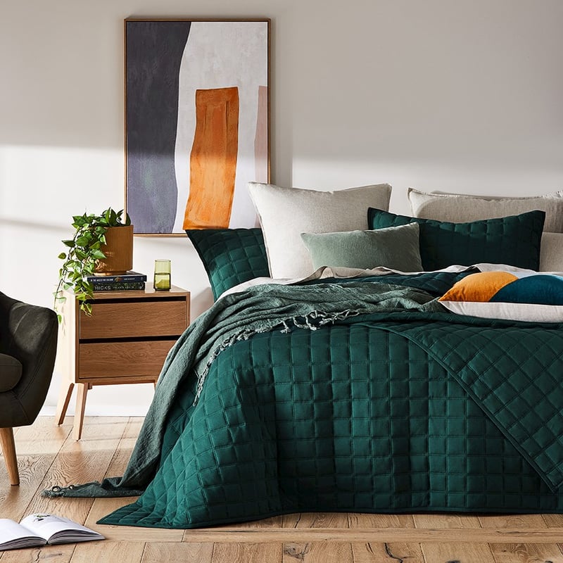 Malmo Green Linen Throw 