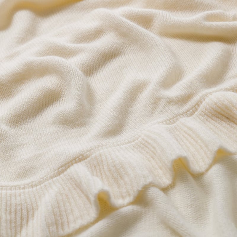 Rosie Ruffle Throw Cream 