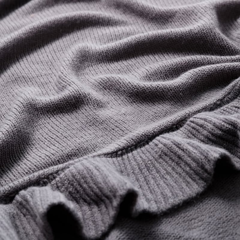 Rosie Ruffle Throw Grey 