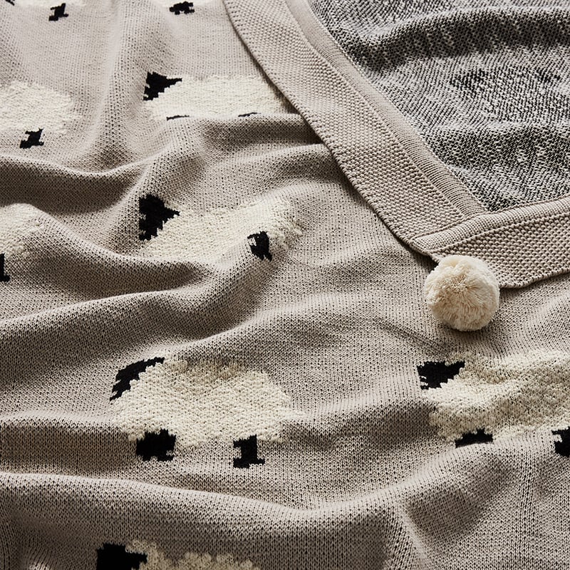 Newfarm Wooly Sheep Throw in Natural