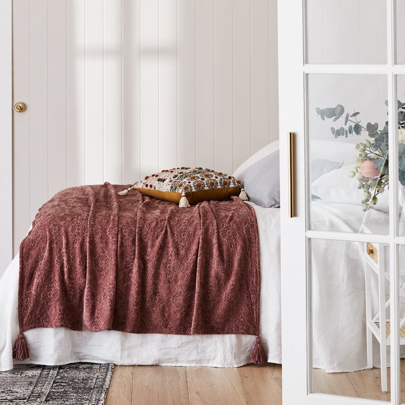 Marais Rosewood Bed Throw