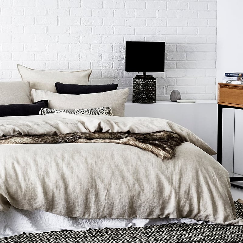 Montana Fur Siberian Husky Throw 