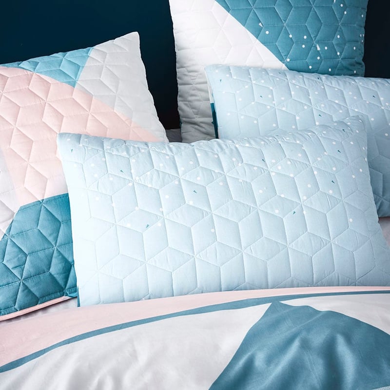 Mustique Quilt Cover