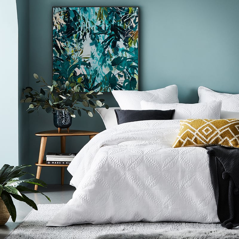 Ava Quilted Snow Quilt Cover