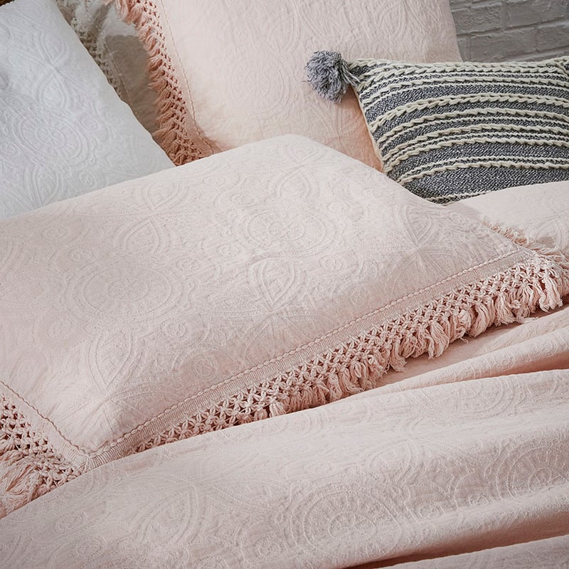 European Collection Boheme Fringe Shell Pink Quilt Cover