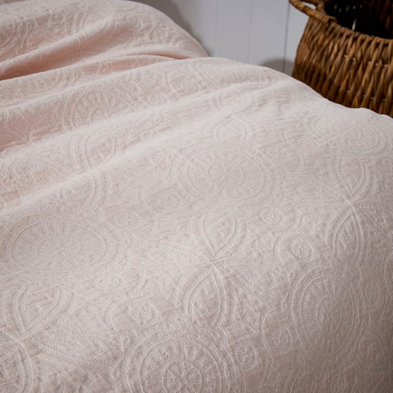 European Collection Boheme Fringe Shell Pink Quilt Cover