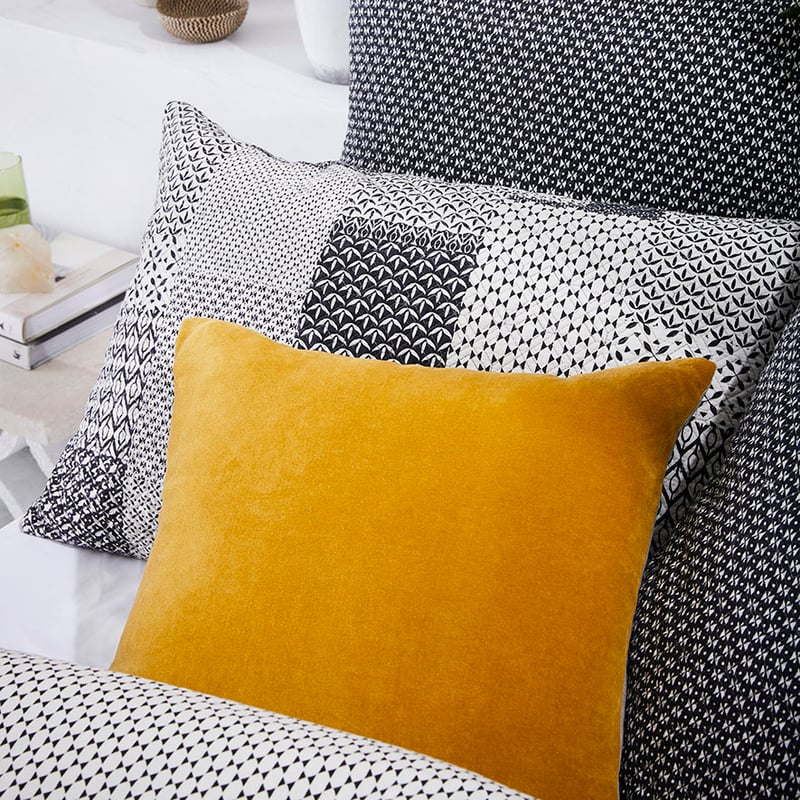 Orion Quilted Black Ivory Quilt Cover