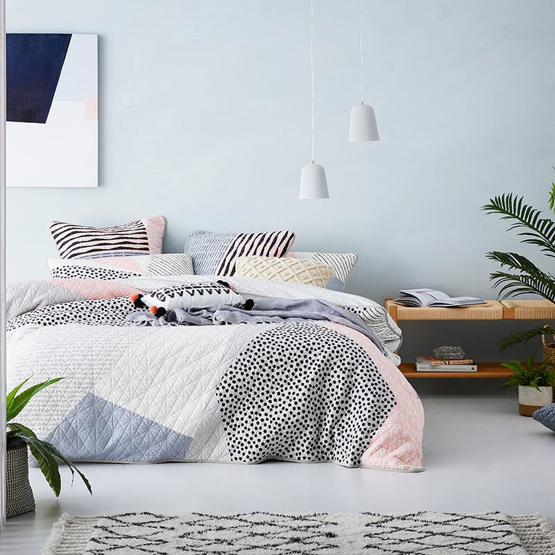 Solstice Quilted Quilt Cover