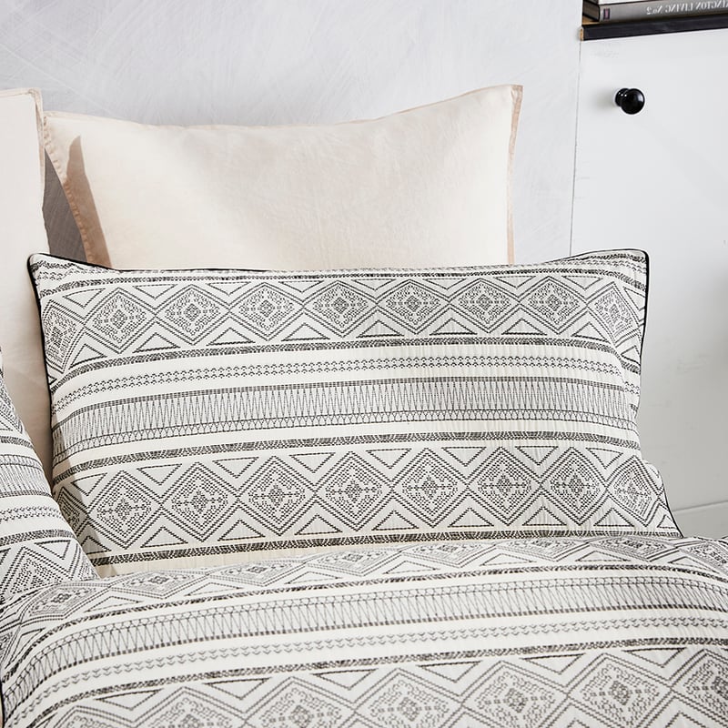 Chikasha Natural Quilt Cover Set