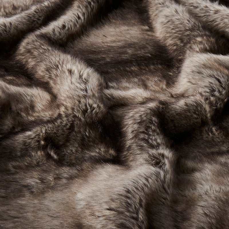 Montana Fur Throw Cinnamon 