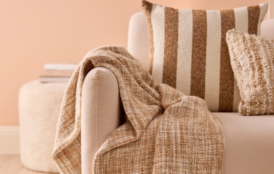 25LLE MAR_Body - 3015_Cushions_MB.jpg